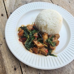 ข้าวกะเพราหมูกรอบ