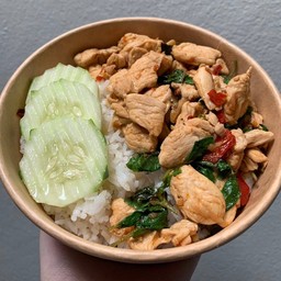 กระเพราไก่