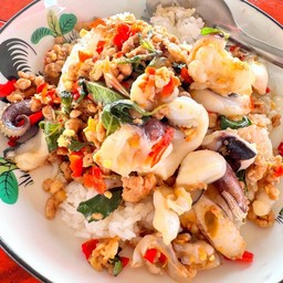 เตี๋ยวเรือยุดยาสาขา8(หน้าโรงพยาบาลอ่างทอง) ร้านเตี๋ยวเรือ