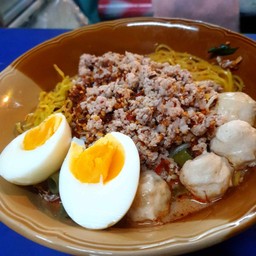 ก๋วยเตี๋ยวหมูต้มยำ