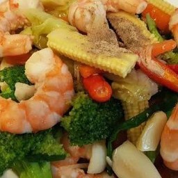 ผัดผักรวมทะเล (กับข้าว)