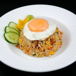 ข้าวผัดหมูชาชู