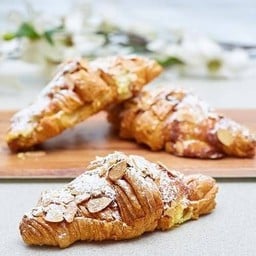 Almond Crois