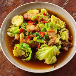 ผัดแขนงหมูกรอบ
