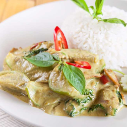 ข้าวราดแกงเขียวหวานแห้ง