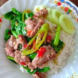 คะน้าหมูชิ้น