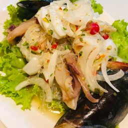 ยำวุ้นเส้นทะเล