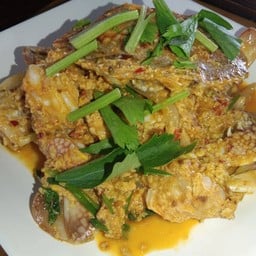ปูม้าผัดผงกะหรี่