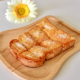 ปังแผ่นเนยน้ำตาล