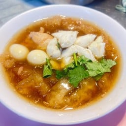 กระเพาะปลาใส่ไก่ ไข่ ปู