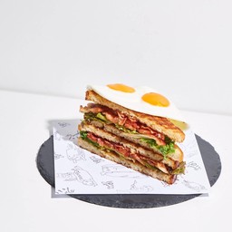 Classic BLT Sandwich