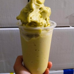 อาโวคาโดนมสดน้ำผึ้งปั่น