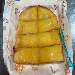 ขนมปังปิ้งเนยนม
