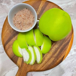 ฝรั่งแช่บ๊วย (ซิกเนเจอร์)