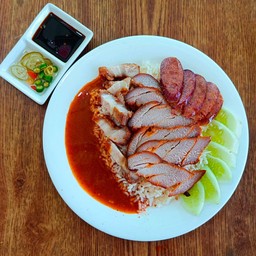 ข้าวหมูแดงพิเศษ