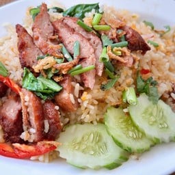 ข้าวผัดแหนม