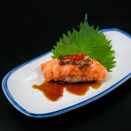 ซูชิแซลมอนฟัวกราส์