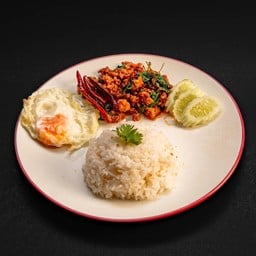 [อร่อยซ่ากับโค้ก] หมูสับกะเพราพริกแห้ง +  โค้ก ออริจินัล (กระป๋อง)