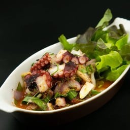 ลาบหมึกยักษ์