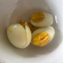 ไข่ต้มฟองละ 12