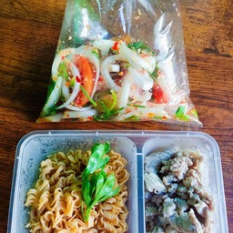 ยำมาม่า