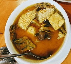 แกงส้มชะอมปลากระพง