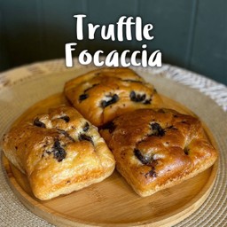 Truffle Focaccia (ทรัฟเฟิล)