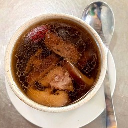ตุ๋นซี่โครงหมูเห็ดหอม