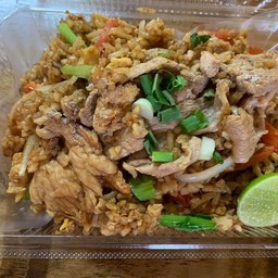 ข้าวผัดหมู