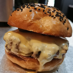 C3: Beef Cheese  เบอร์เกอร์เนื้อชีส