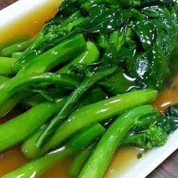 คะน้าลวก