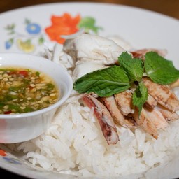 ข้าวหน้าปู (น้ำพริกแดง)