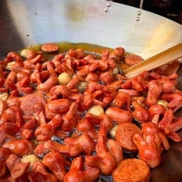 ไส้กรอกแดงทอดกรอบ