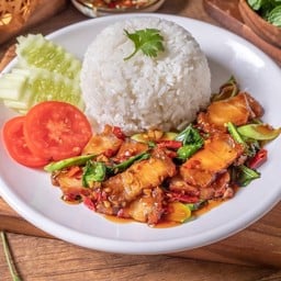 คะน้าหมูกรอบ