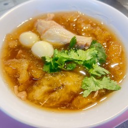 กระเพาะปลาใส่ไก่ ไข่