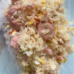 ข้าวผัดแหนม