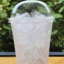 น้ำแข็งเปล่าใส่แก้ว