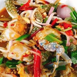 ยำปูม้า (ปู 4 ตัว) น้ำยำกะปิ แยกเครื่องยำ