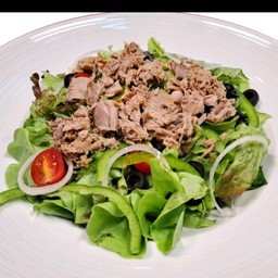 สลัดทูน่า