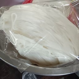 ยุ้ยตำแซ่บ ราชมงคลคลอง6