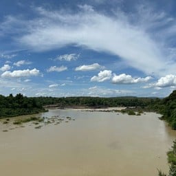 สะพานแขวนแก่งตะนะ