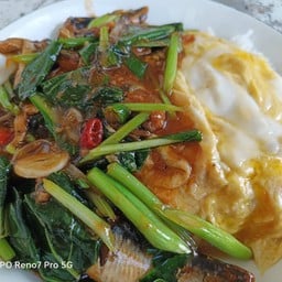 ข้าวไข่ข้น+ คะน้าปลากระป๋อง