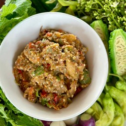 ซุปมะเขือปลาทู พร้อมชุดผัก