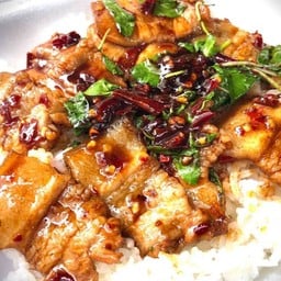 กะเพราสามชั้นสไลด์