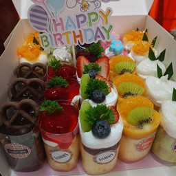 มินิเค้กวันเกิดขนาด1ปอนด์25ชิ้นพร้อมป้ายวันเกิดแบบสุ่ม