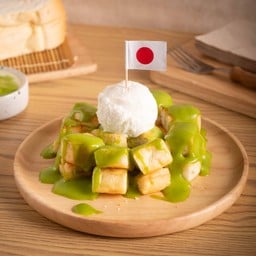 โทสต์โชคุงปัง รสใบเตย + ไอศครีม