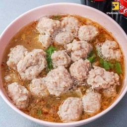 ก๋วยเตี๋ยวต้มยำหมูเด้งน้ำข้น