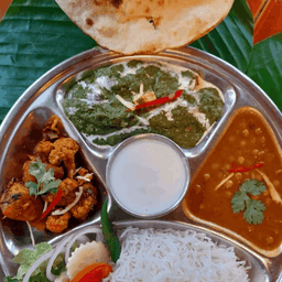 Palak Paneer Set เซ็ตแกงผักขมใส่ชีส