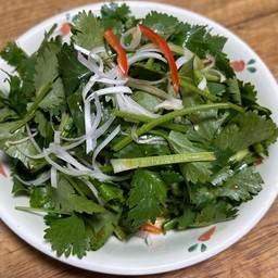 ยำผักชี