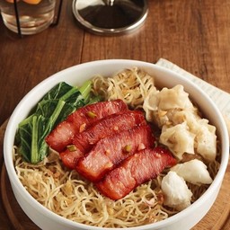 บะหมี่หมูกรอบ